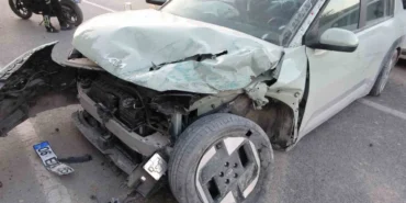 Malatya’da Kaza: 4 Yaralı, Araç Orta Refüje Çarptı!