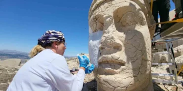 Nemrut Dağı’ndaki Heykellere Nano Kireç Restorasyonu