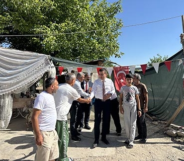 VATANDAŞLA KUCAKLASMA