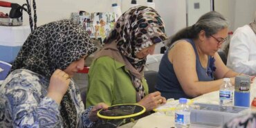 Kadınlar Tel Kırma ile Ekonomik Bağımsızlık Kazanıyor