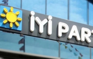 İyi Parti’den İstifalar