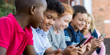 Çocuklarda Ekran Süresi: Aileye Öneriler