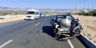 Malatya’da minibüs ile otomobil çarpıştı: 9 yaralı