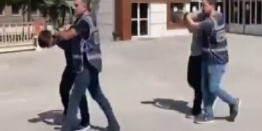 Park Halindeki Araca Pompalı Tüfekle Ateş