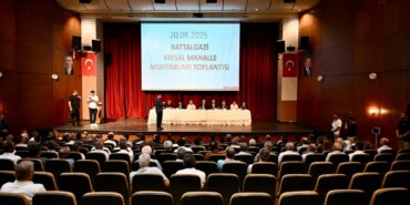 Vali Yavuz’dan Kırsal Mahallelere Destek Toplantısı