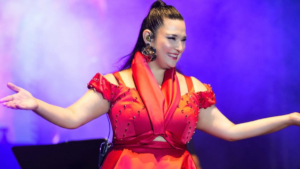 Tuğçe Kandemir’in Konserdeki Düşüşü Gülümsetti!