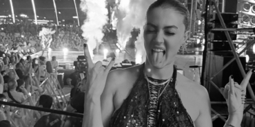 Burcu Özberk’in Doğal Hali Hayranını Şaşırttı!