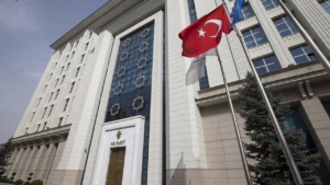 AKP, Dış İlişkilerini Genişletiyor