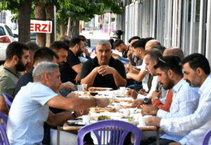 MAGİNDER Esnafla Kahvaltı Yaptı