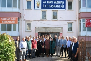 Ak Parti Yazıhan Çıkartması