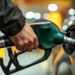 Akaryakıtta Yeni Zam: Motorin Fiyatı 50 TL’yi Geçiyor! Akaryakıtta Yeni Zam: Motorin Fiyatı 50 TL’yi Geçiyor!