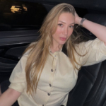 Yasmin Erbil Saçlarını Pembeye Boyadı! Yasmin Erbil Saçlarını Pembeye Boyadı!