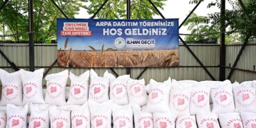 Yeşilyurt’tan Üreticilere 50 Ton Arpa Desteği!