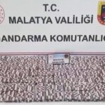 Malatya’da Uyuşturucu Operasyonu: 5 Bin Hap Ele Geçirildi Malatya’da Uyuşturucu Operasyonu: 5 Bin Hap Ele Geçirildi