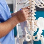 Sırt Ağrısı Osteoporozun İlk İşareti Olabilir! Sırt Ağrısı Osteoporozun İlk İşareti Olabilir!