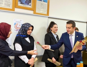 Yazıhan’da Öğretmenler Günü Coşkusu