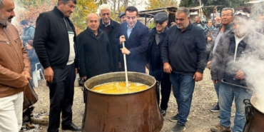 Yazıhan Kaymakamı Abdal Musa Lokmasında