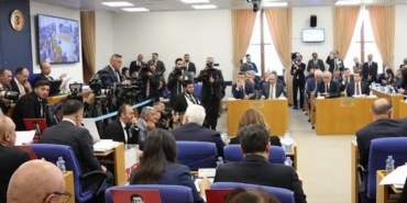 Komisyon’da Atışma