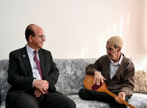 Belediye Başkanından Jest: Dengbeje Vefa..