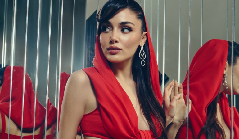 Hande Erçel’den Eski Aşka İki Anlamlı Gönderme!