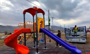 DOĞANŞEHİR BELEDİYESİ’NDEN GÜZELKÖY’E MODERN ÇOCUK PARKI