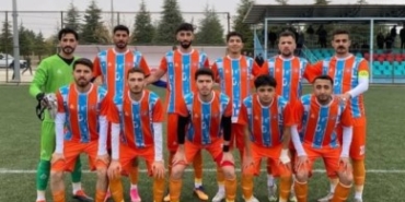 Yazıhanspor Zirvede