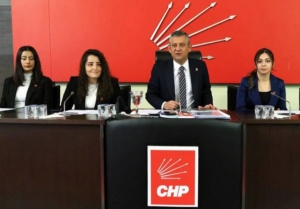 CHP’de Yeni Dönem: Özgür Özel İlk Toplantısını Yaptı