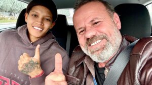 Melissa Vargas, Malatya’da Ehliyet Sınavını Geçti!