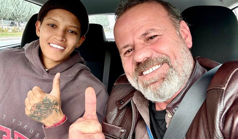 Melissa Vargas, Malatya’da Ehliyet Sınavını Geçti!