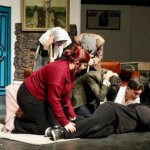 Modem Sustuktan Sonra Evde Konuşmalar Başladı!